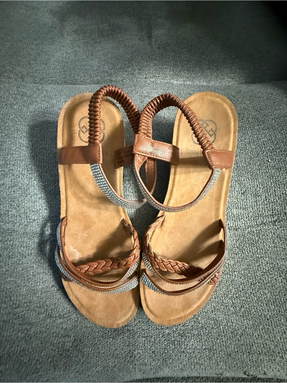Brown Braided Strappy Women's Sandals size 8 Daisy Fuentes